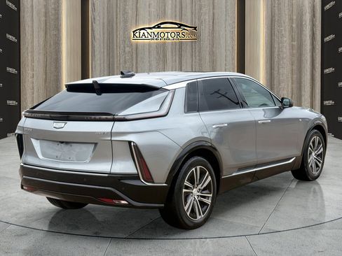 Used 2024 Cadillac Lyriq Luxury image 9