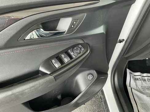 Used 2023 Chevrolet TrailBlazer RS w/ Sun and Liftgate Package AWD/4WD image 16