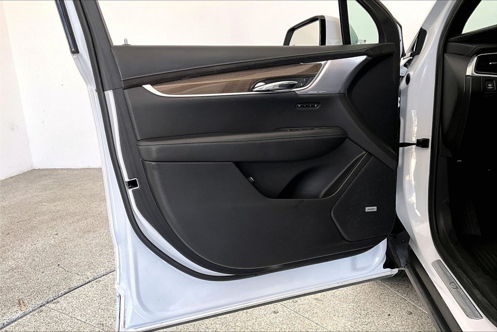 Used 2024 Cadillac XT6 AWD image 22
