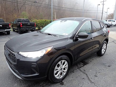 Used 2023 Ford Escape Active w/ Tech Pack #1 image 9