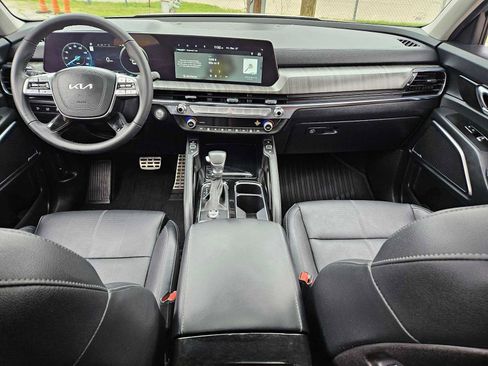 Used 2025 Kia Telluride SX image 15