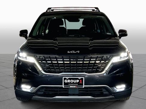 Used 2022 Kia Carnival SX Prestige image 3