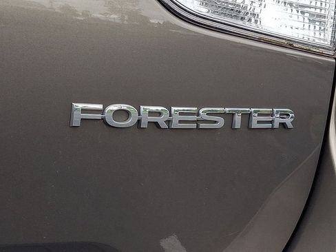 Used 2020 Subaru Forester Limited w/ Popular Package #3 AWD/4WD image 10