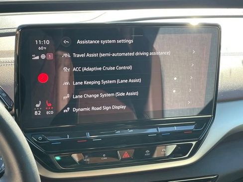 Used 2023 Volkswagen ID.4 Pro image 16