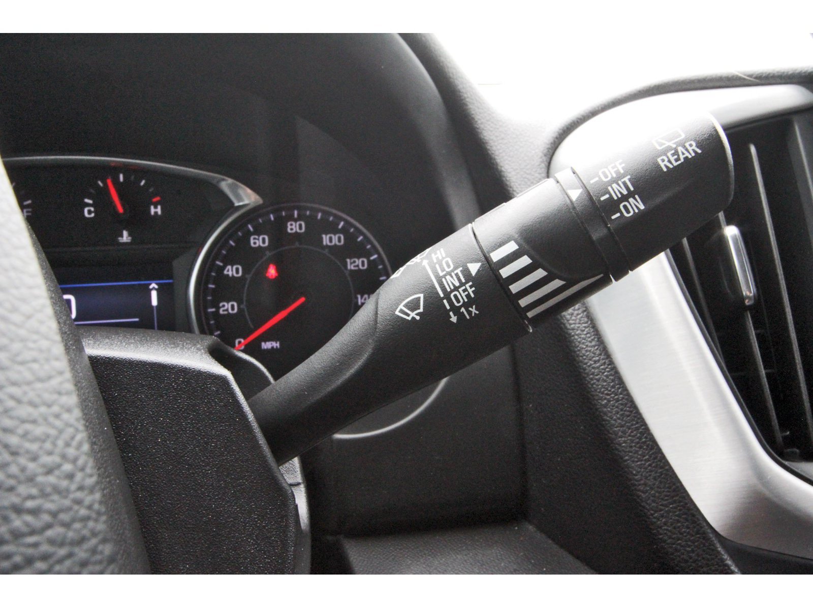 Used 2023 GMC Terrain SLE w/ Driver Convenience Package AWD/4WD image 22