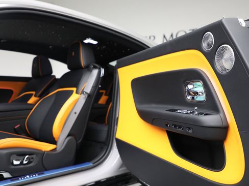 New 2026 Rolls-Royce Spectre image 31