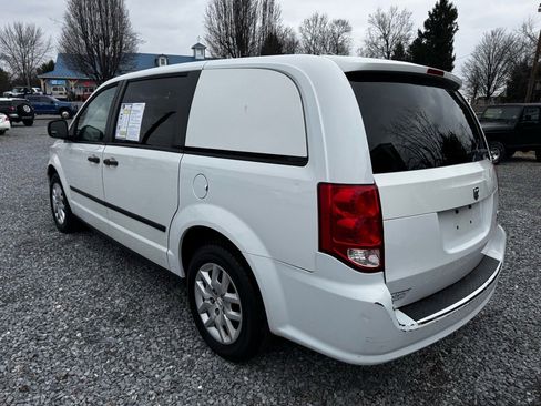 Used 2015 RAM C/V Tradesman image 6