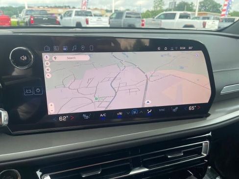 New 2026 Chevrolet Traverse LT FWD image 11