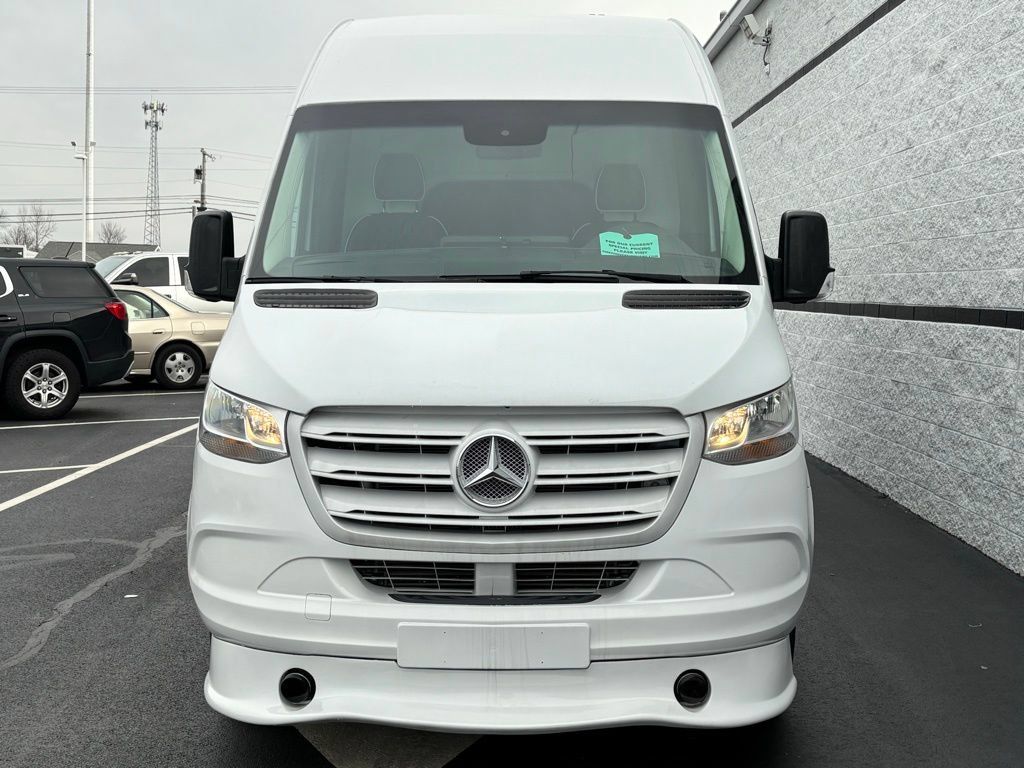 Used 2019 Mercedes-Benz Sprinter 170 w/ Driver Convenience Package image 6