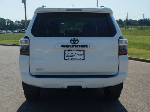 Used 2024 Toyota 4Runner SR5 RWD image 3