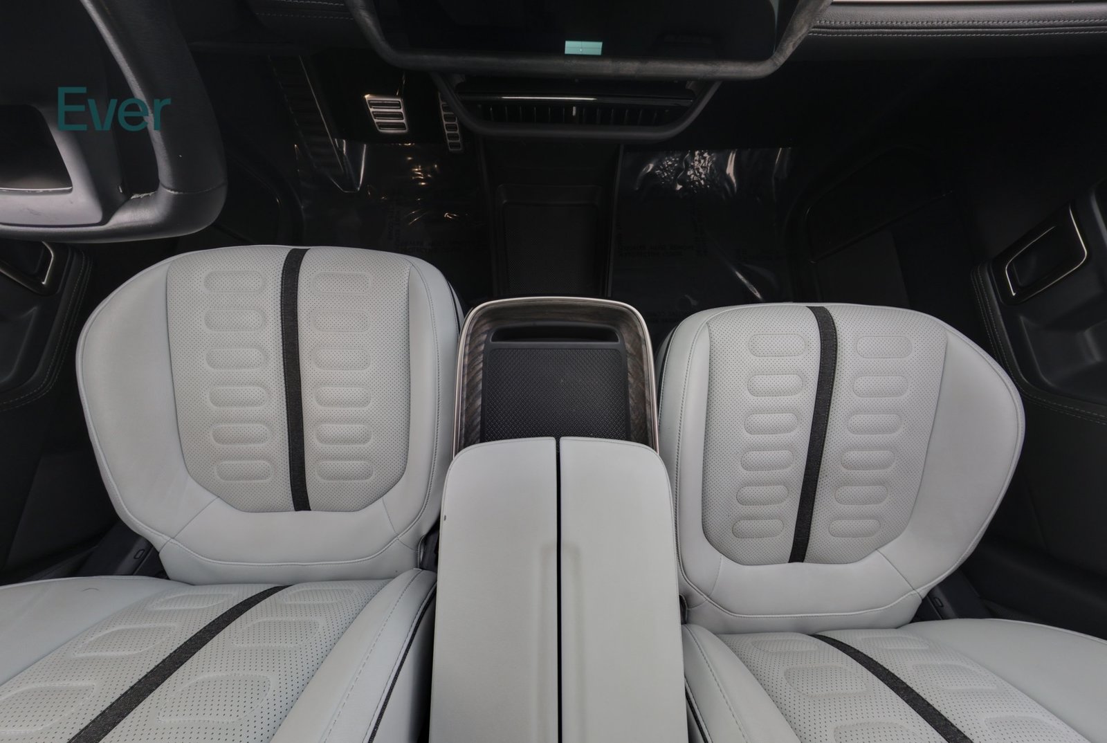 Used 2022 Rivian R1T Launch Edition AWD/4WD image 27