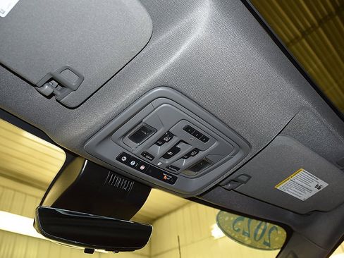 Used 2025 GMC Sierra 2500 Denali w/ Denali Reserve Package image 29