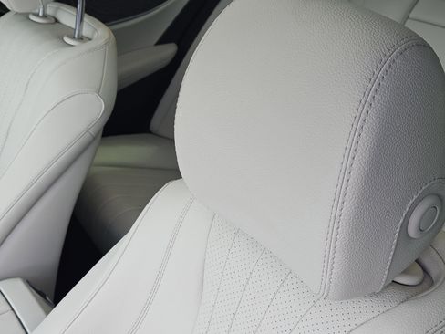 Used 2023 Mercedes-Benz E 350 Sedan image 27