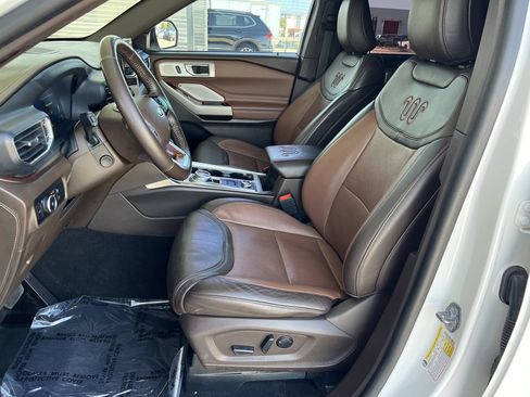 Used 2023 Ford Explorer King Ranch w/ Technology Package AWD/4WD image 10