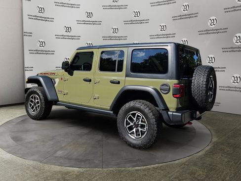 Used 2026 Jeep Wrangler Unlimited Rubicon AWD/4WD image 3