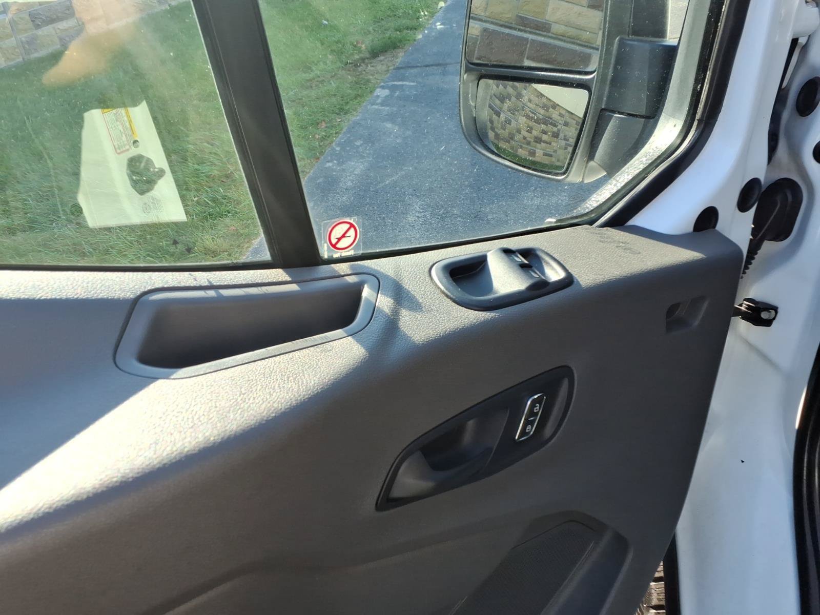 Used 2023 Ford Transit 250 Low Roof AWD w/ Exterior Upgrade Package image 15
