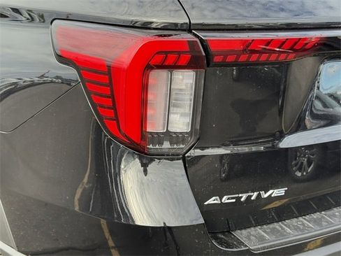 New 2026 Ford Explorer Active image 8