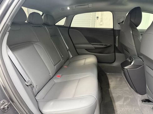 Used 2025 Lucid Air Touring image 14