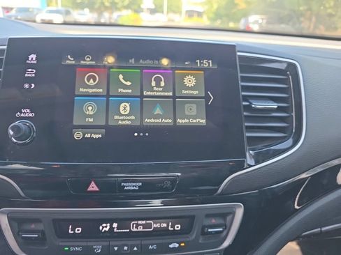 Used 2021 Honda Pilot Elite image 16