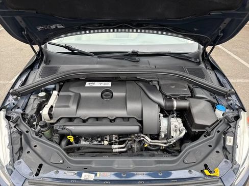 Used 2015 Volvo XC60 T6 Platinum AWD/4WD image 27