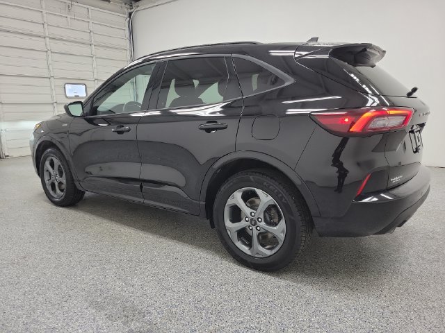 Used 2023 Ford Escape ST-Line w/ Tech Pack #1 AWD/4WD image 4