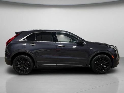 Used 2023 Cadillac XT4 Luxury w/ LPO, Onyx Lite Package image 2