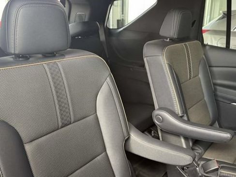 Used 2026 Chevrolet Traverse High Country AWD/4WD image 56