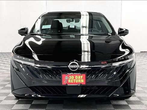 New 2026 Nissan Sentra SR w/ SR Premium Package FWD image 16