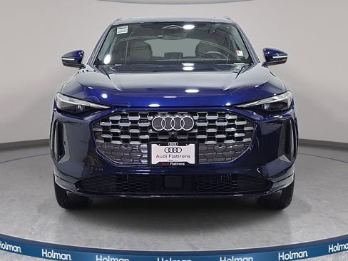 Used 2025 Audi Q5 Premium w/ Convenience Package AWD/4WD image 3