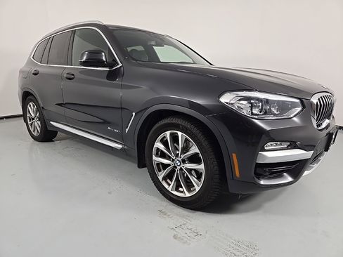 Used 2018 BMW X3 xDrive30i image 5