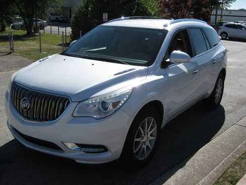 Used 2016 Buick Enclave Leather FWD image 7