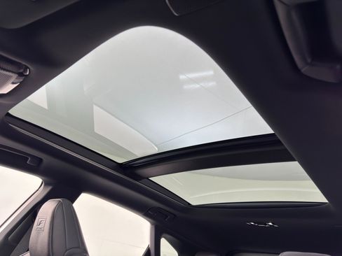 Used 2023 Lexus RX 500h F Sport image 12