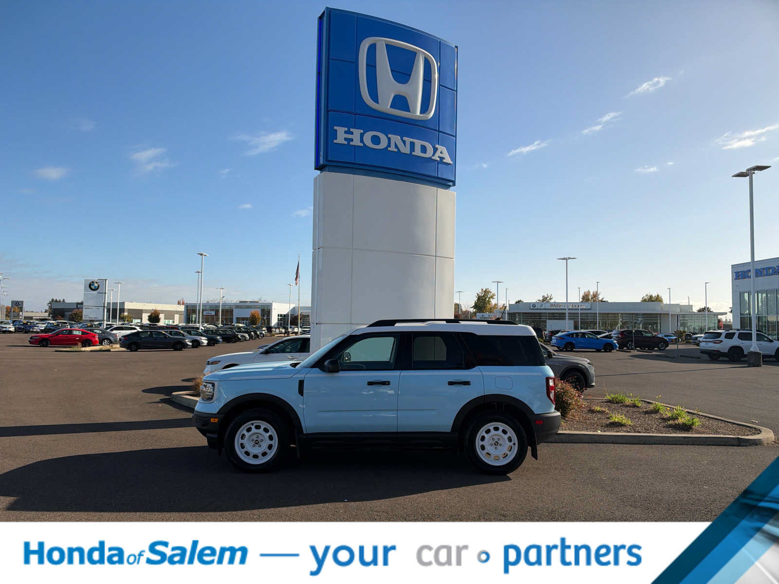 Used 2023 Ford Bronco Sport Heritage w/ Heritage Convenience Package AWD/4WD image 3