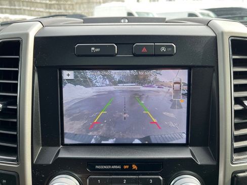 Used 2018 Ford F150 Lariat w/ Equipment Group 502A Luxury image 26