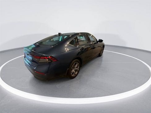 Used 2024 Honda Accord EX image 8