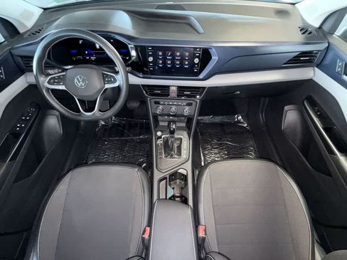 Certified 2022 Volkswagen Taos SE FWD image 24