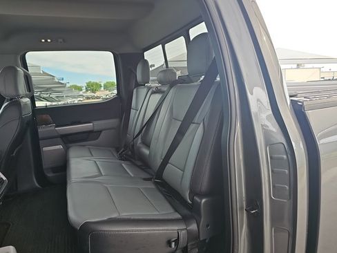 Used 2021 Ford F150 Lariat image 9