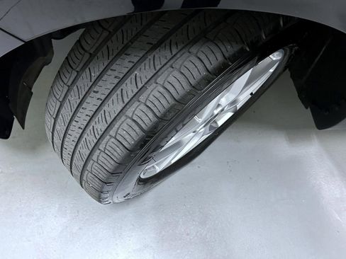 Used 2024 Ford Edge SEL image 23