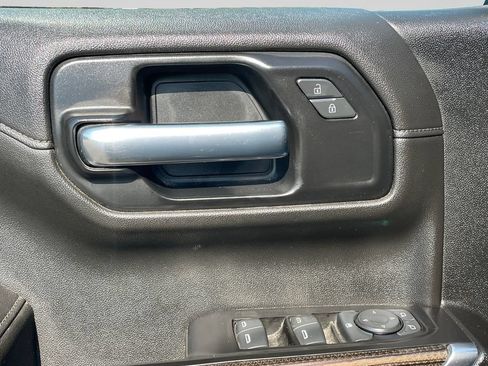 Used 2021 Chevrolet Silverado 1500 LT AWD/4WD image 22