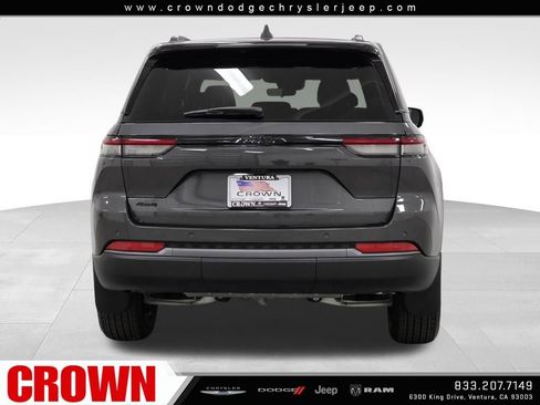 New 2026 Jeep Grand Cherokee Altitude AWD/4WD image 6