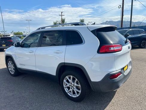 Used 2015 Jeep Cherokee Latitude FWD image 5