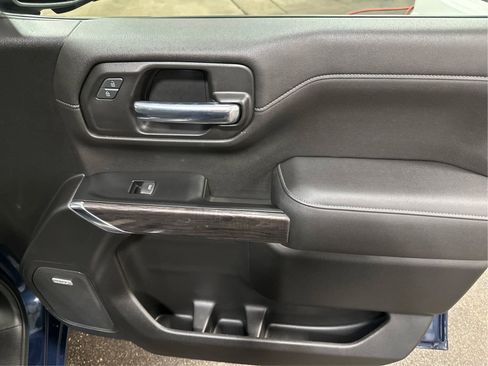 Used 2022 Chevrolet Silverado 1500 LTZ w/ LTZ Premium Package AWD/4WD image 22