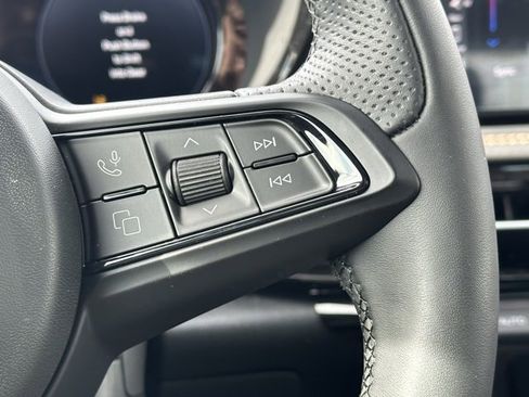 New 2025 Alfa Romeo Tonale w/ Premium Package image 23