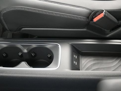 New 2026 Nissan Armada SL w/ Captain's Chari Seat Package AWD/4WD image 24