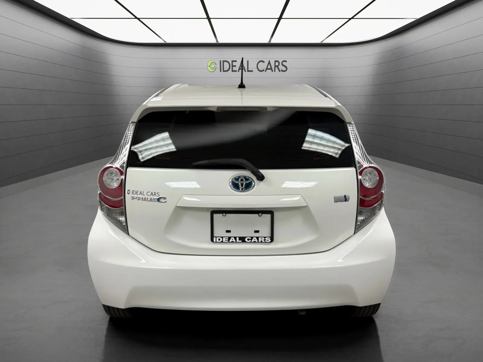 Used 2013 Toyota Prius C Two FWD image 6