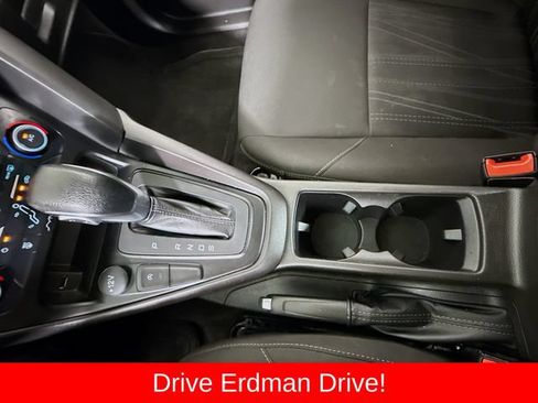 Used 2018 Ford Focus SE FWD image 18