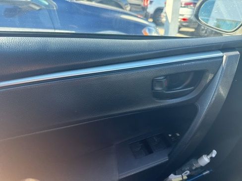 Used 2015 Toyota Corolla L image 20