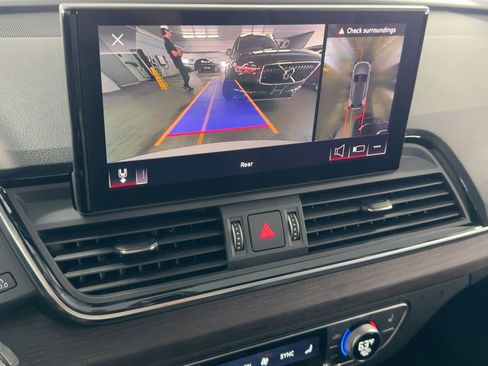 Used 2023 Audi Q5 e Premium Plus image 24