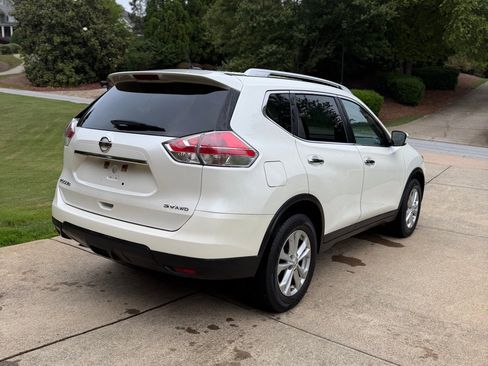 Used 2016 Nissan Rogue SV AWD/4WD image 6
