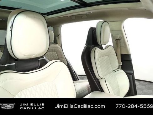 Used 2020 Lincoln Aviator Black Label Grand Touring w/ Class IV Trailer Tow Package image 25